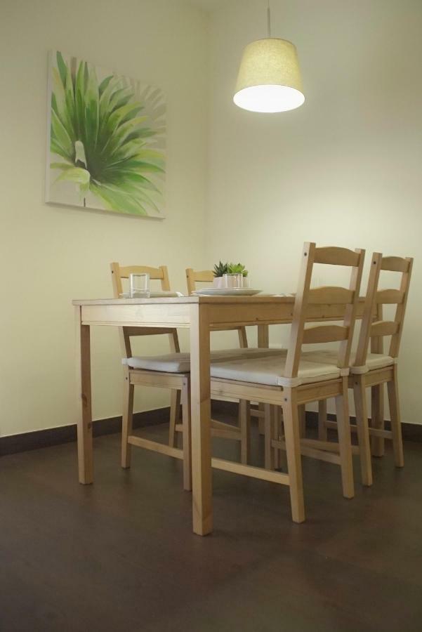 Apartamento Los Azahares Seville Luaran gambar
